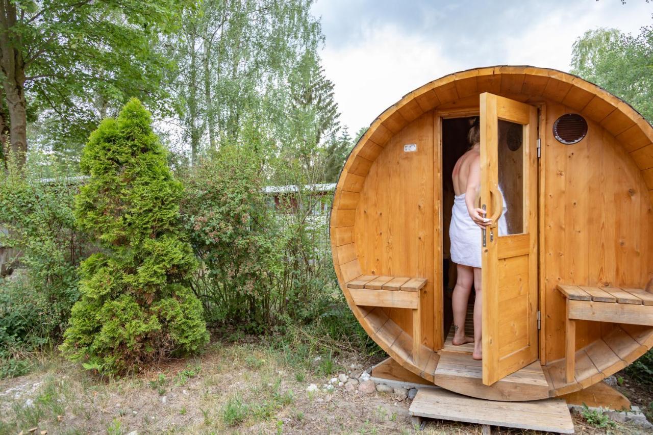 Am Grimnitzsee Gemutliches Tiny House Bungalow Mit Sauna Und Kamin Joachimsthal Exteriör bild