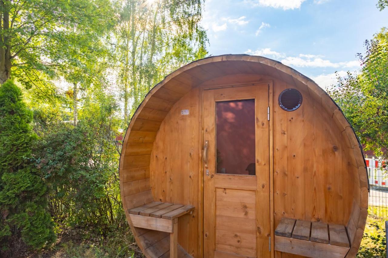 Am Grimnitzsee Gemutliches Tiny House Bungalow Mit Sauna Und Kamin Joachimsthal Exteriör bild
