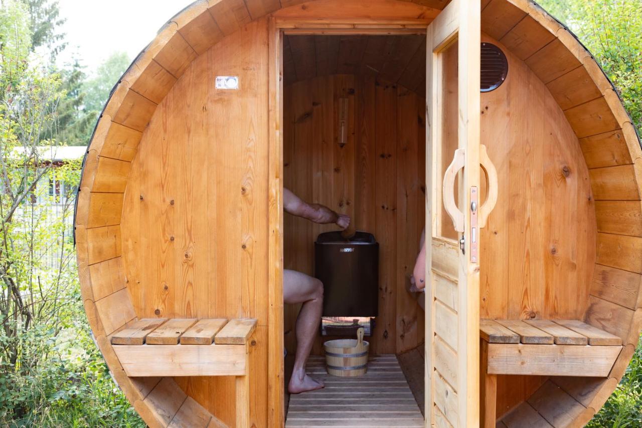 Am Grimnitzsee Gemutliches Tiny House Bungalow Mit Sauna Und Kamin Joachimsthal Exteriör bild